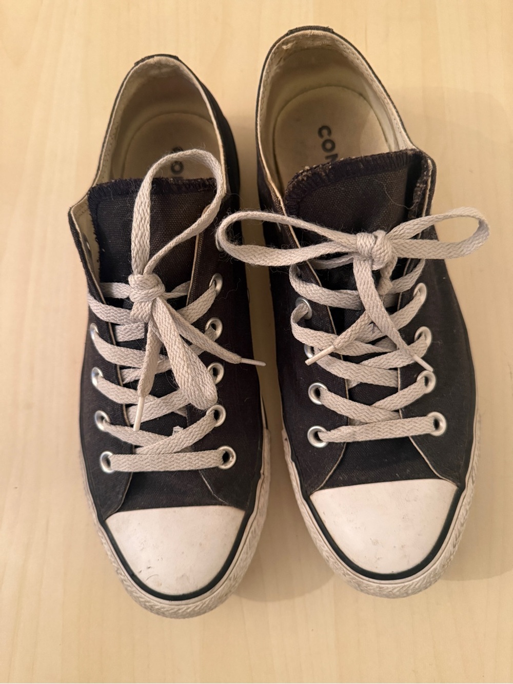 Converse All Stars Black Canvas Sneakers with White Toe Caps size 10 US